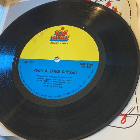 Vintage 2001 A SPACE ODYSSEY - CHILDREN’S KID STUFF BOOK / RECORD # DBR-250 1984 - Picture 3 of 9